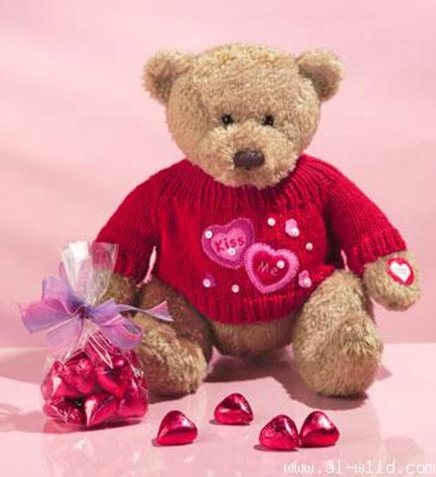 Красивый медвежонок с сердечком. Красивые мишки. Мишка подарок для девушки. Мягкая игрушка для девушки подарок. Жене мишка.