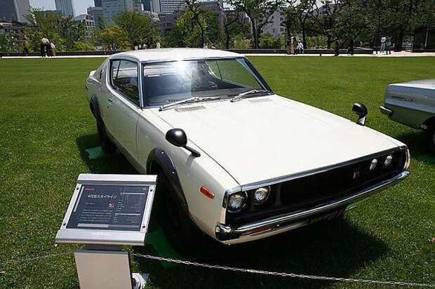 Эволюция Nissan Skyline (26 фото + видео) Эволюция Nissan Skyline (26 фото + видео)