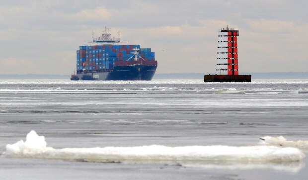 ФСБ предложила расширить пограничный режим в акватории у портов Ленобласти