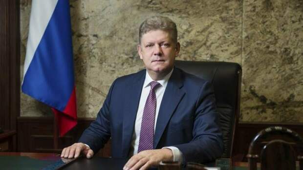 "Окружить заботой и теплом". Полпред Серышев поздравил жителей Сибири с Новым годом