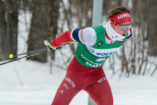 Непряева упала на повороте во время скиатлона на Олимпиаде в Италии
