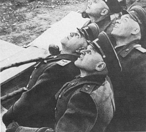 Фотобиография маршала победы Георгия Константиновича Жукова.