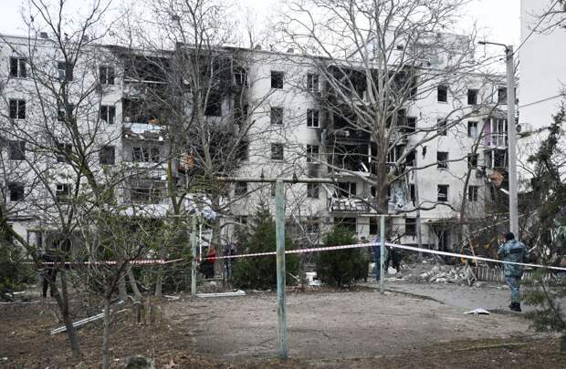 В Севастополе в результате взрыва в жилом доме выгорели 10 квартир