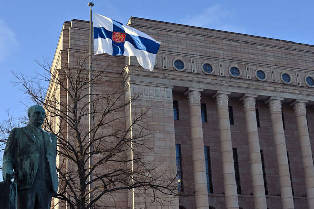 Депутат ГД Картаполов назвал Финляндию целью при размещении ядерного оружия