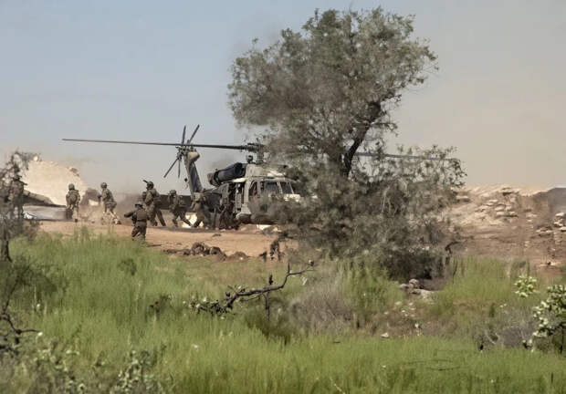 Появились кадры FPV-атаки «Хизбаллы» на израильский отряд 669 на юге Ливана