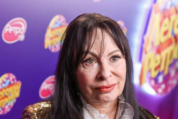 112: певицу Хлебникову прооперируют из-за доброкачественной опухоли в челюсти