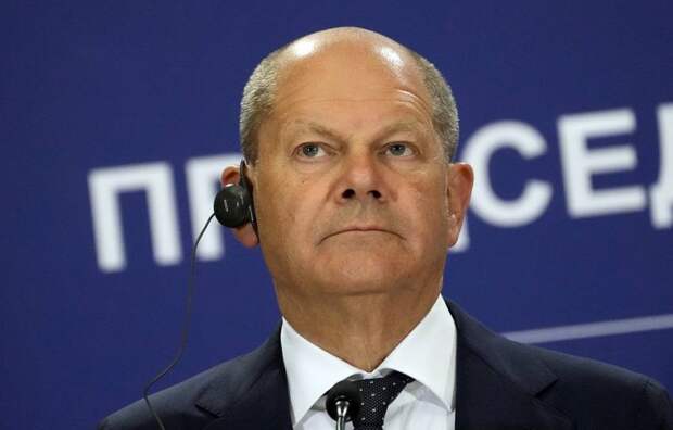 «Политическое решение России»: Шольц назвал причину сокращения поставок газа по «Северному потоку»