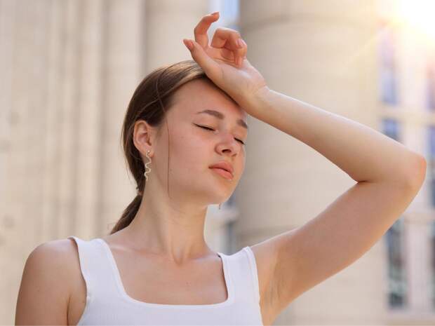 Рассказываем, какой популярный среди детей и взрослых продукт вредит нам в летний сезон.