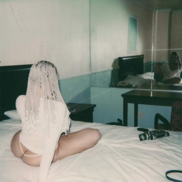 Фото © instagram.com/kimkardashian/