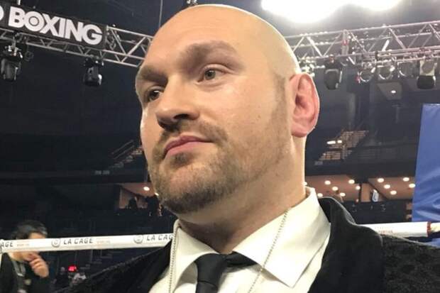 Фьюри пригрозил переломать кости Усику