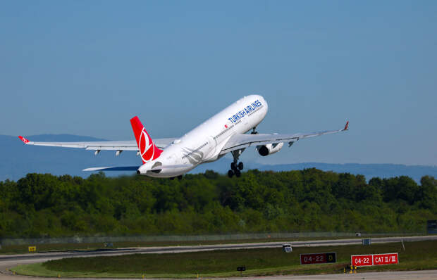 Россиянам предрекли дефицит авиабилетов в Турцию