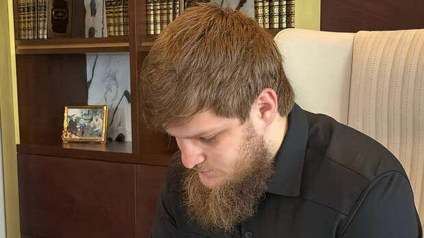 Ахмат Кадыров запустил флешмоб по прочтению Корана «от начала и до конца»