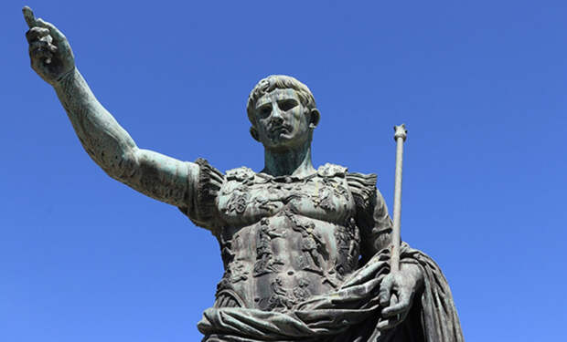 Раньше новый год начинался с марта. Почему его сдвинули на 1 января?