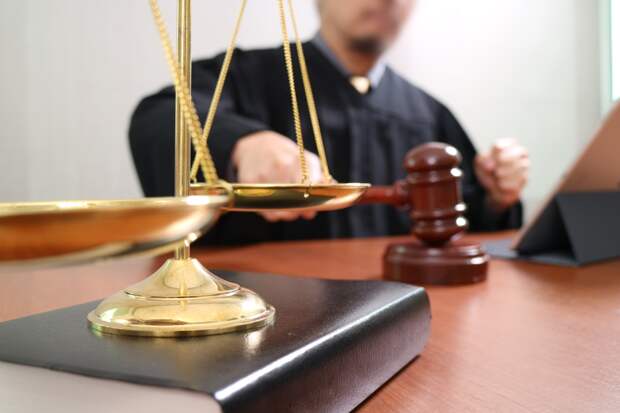 Шесть миллионов рублей за рельсы подвели начальника РЖД под суд