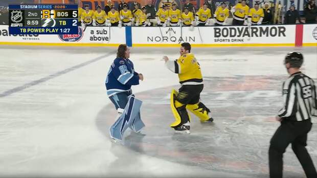 Василевский поблагодарил Свеймана за согласие на драку в матче на открытом воздухе