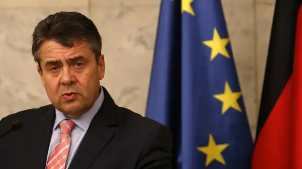 Экс-глава МИД ФРГ Габриэль: США следует «предложить что-то» взамен остановки СП-2