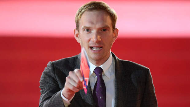 Актер Бурковский поддержал призыв выпускников сменить ректора Школы-студии МХАТ