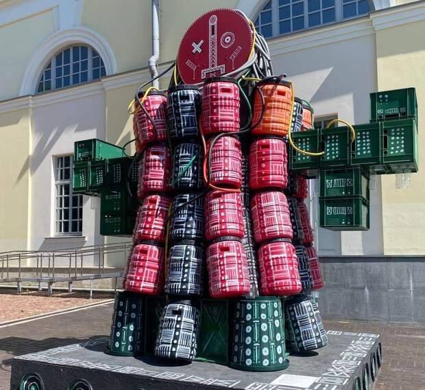 Необычный арт-объект о проблемах Африки появился в Нижегородском кремле