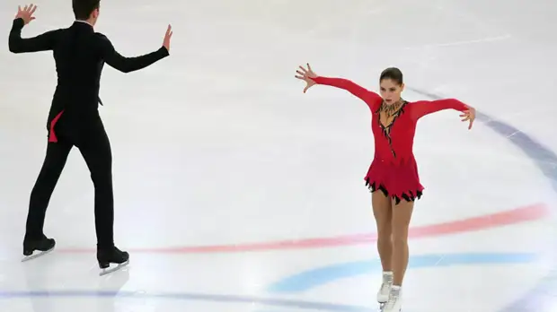 Мишина и Галлямов лидируют после короткой программы в финале КР по фигурному катанию