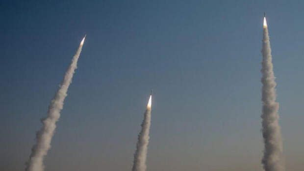 В США призвали Трампа применить ЯО для создания альтернативы Ормузскому проливу