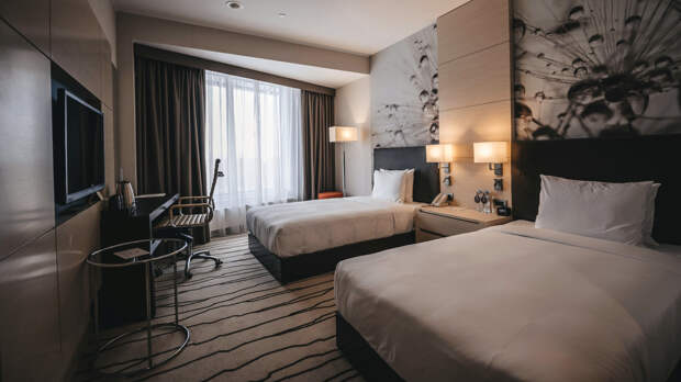 Названа причина сокращения персонала в отелях в Дубае