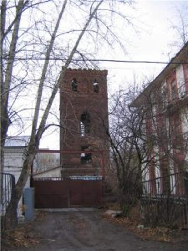 Башня Андроновка МОЖД (1999). Снесена осенью 2009 года / Фото: pastvu.com