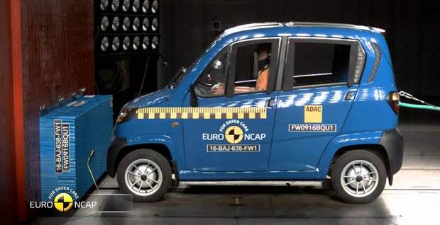 Тяжелый индийский квадроцикл Bajaj Qute не прошел испытания на прочность