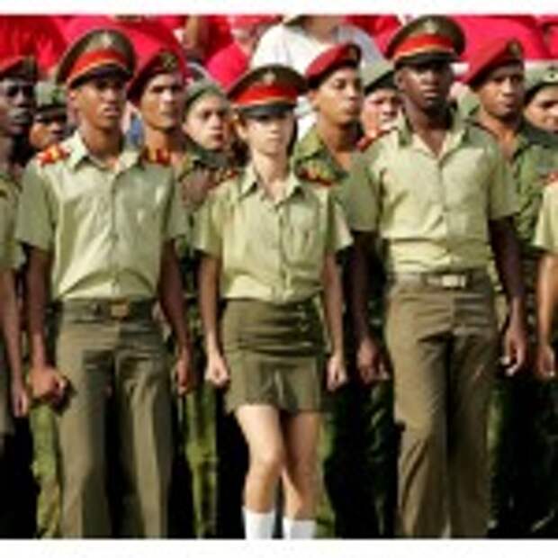 Революционные вооруженные силы Кубы на майском параде в Гаване