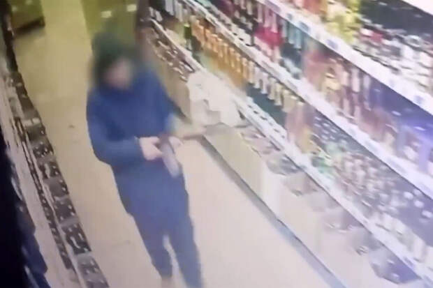 ТАСС: стрельба в магазине в Донецке попала на видео