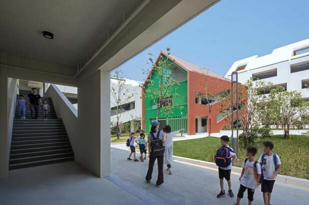 Современный детский сад и начальная школа в Китае