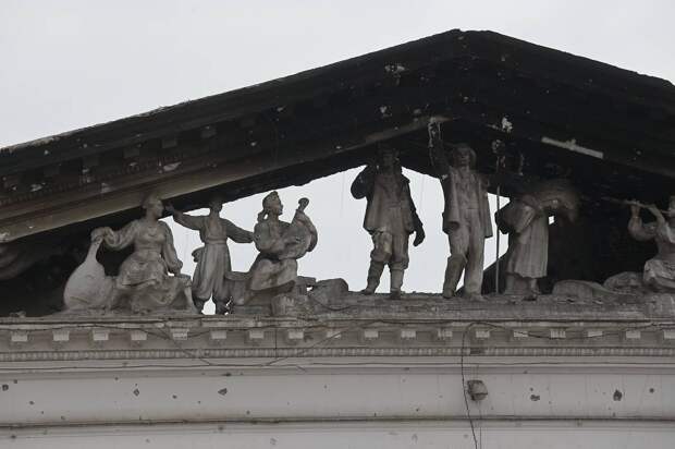 В ДНР рассказали о провокации ВСУ с театром в Мариуполе