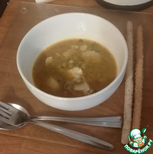 Кокосовое карри с зелёным горошком