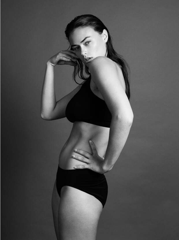 Мила Далбесио в рекламной кампании Calvin Klein Underwear