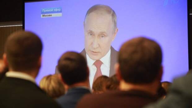 Владимир Путин призвал не злоупотреблять запретами и ограничениями в законодательстве