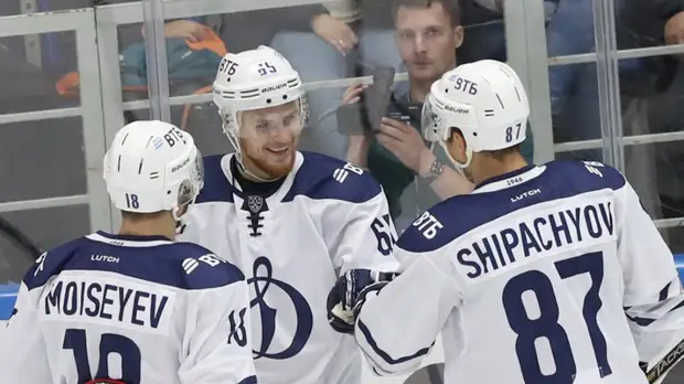 Московское «Динамо» взяло верх над «Торпедо» на хоккейном турнире в Нижнем Новгороде