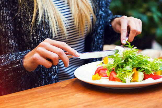 Диетолог Тутельян: доля вегетарианцев среди россиян составляет менее 1%