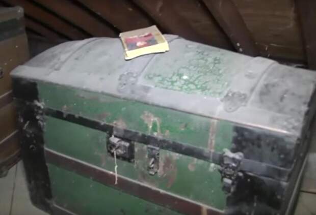 Мужчина нашел в своем доме тайную комнату, много лет хранившую секреты прошлого