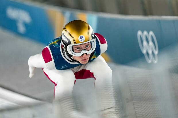 Австрийского прыгуна с трамплина дисквалифицировали на Олимпиаде из-за размера обуви