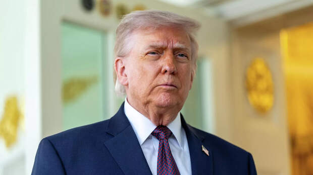 Трамп заявил, что продолжает общаться с Путиным