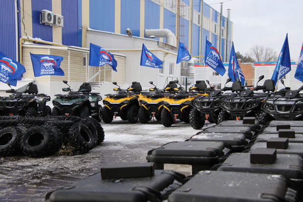 Бойцы СВО на Октябрьском направлении получили технику от "Единой России"