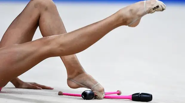 Российские гимнастки завоевали бронзу в групповых упражнениях с обручами и булавами на этапе Гран-при