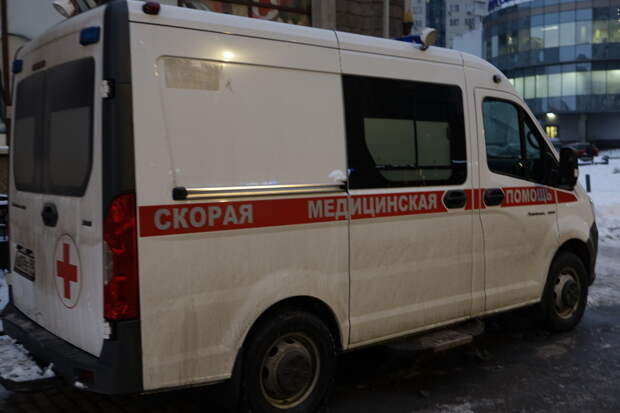 Труп россиянина нашли на улице в рабочем поселке