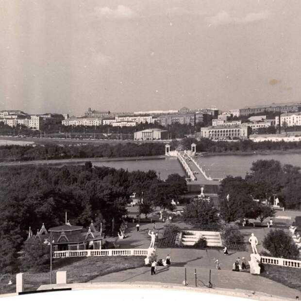Сталино. Вид из парка Щербакова. Конец 50-х-начало 60-х. https://t.me/webmoney_dn/314240
