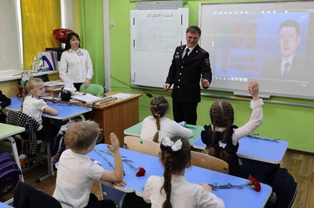 В Туле почтили память Героя России Дмитрия Горшкова, погибшего в 1999 году