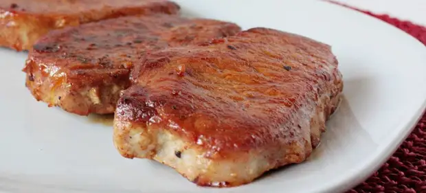 Стейк из свинины в духовке в рукаве