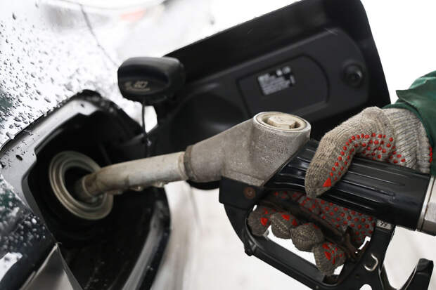 В России бензин за неделю подорожал в среднем на 18 копеек