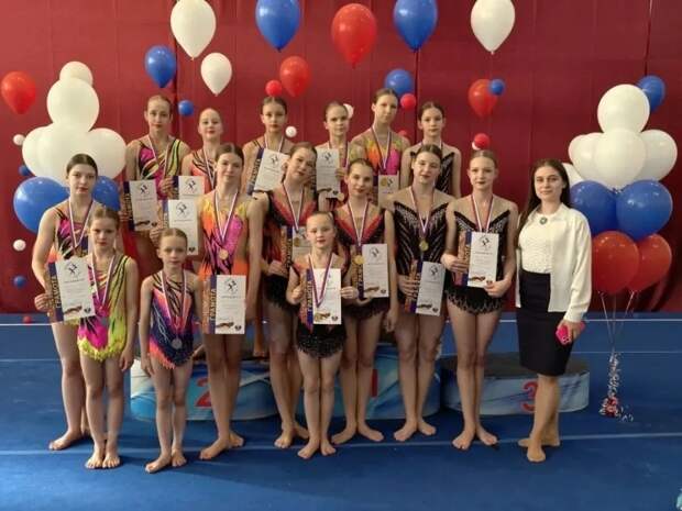 Первенство Динского района по спортивной акробатике собрало лучших спортсменов Юга России