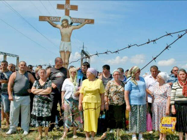 Феодосия, 2011. Защитники Поклонного креста