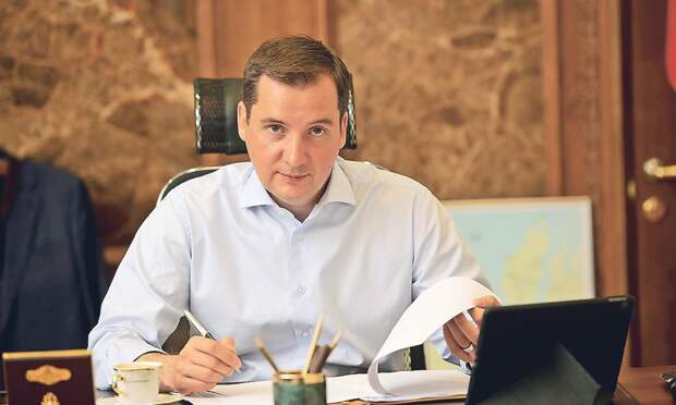 Александр Цыбульский поздравил жителей Поморья с Днём Победы