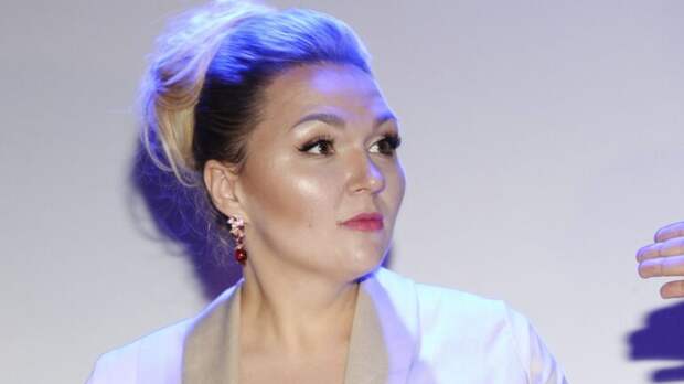 “Не готовилась к этому”: 40-летняя Надежда Ангарская ждет ребенка во второй раз